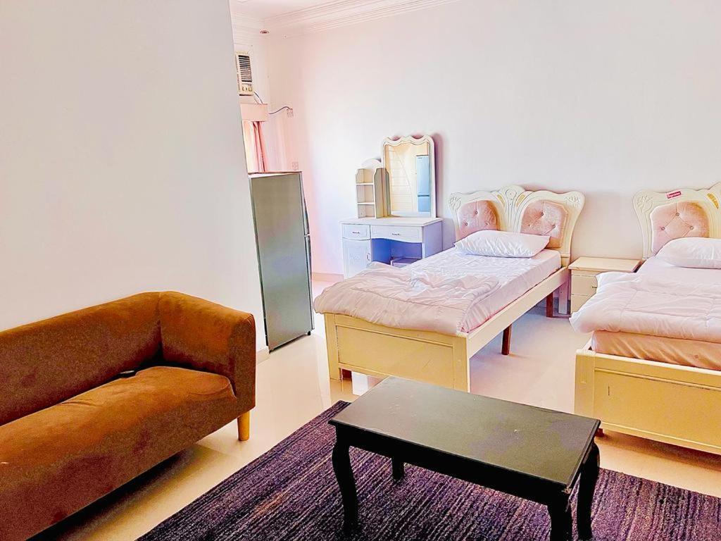 Al Tharya Furnished Apartments Awqad Bayt Fadil 外观 照片